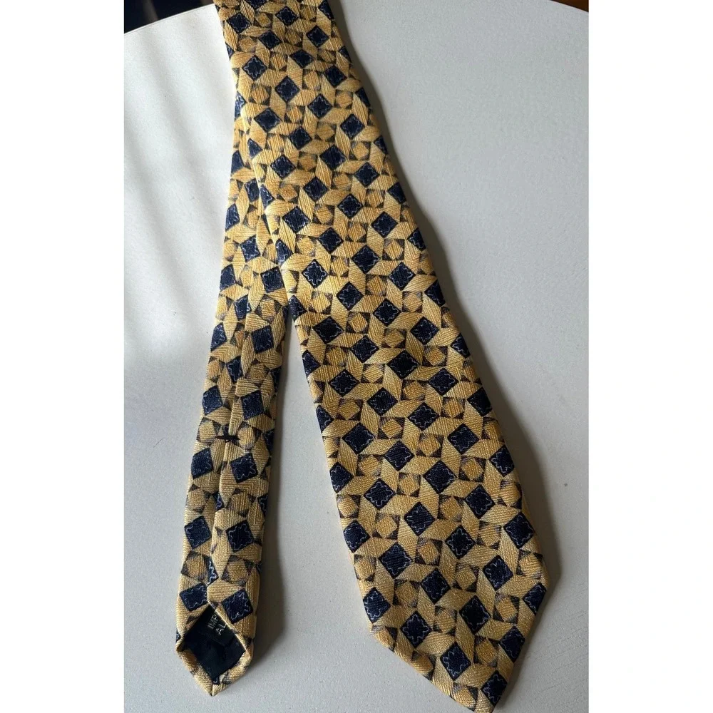 Michael Jacobs for Nordstrom Mens Silk Tie Gold Navy Blue Geometric Diamond USA